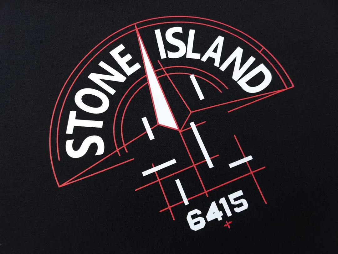 W652#P110💰 [Stone lsland/Stone Island summer new mechanical compass front and back printed pattern short-sleeved T-shirt] ⚠️[Original creation with high control of details] - Made of 260 grams of combed cotton with 32-count double yarn, soft and comfortable to the touch, sweat-absorbent and breathable. - Simple, basic and versatile style, original quality, the first choice for couples. - Made in a large factory, four needles and five threads on the shoulder, neatly arranged, high quality workmanship. - Same style for men and women. Very versatile, one piece for everyone, details are clearly visible. Color: Black White Size: M L